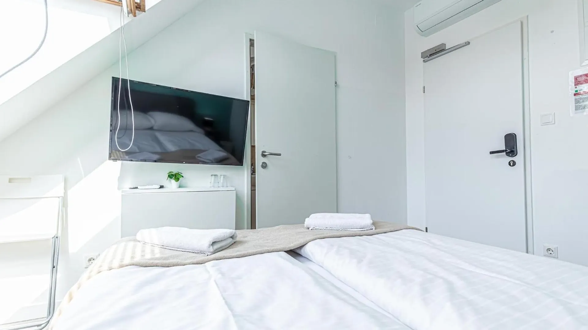 Hotel Hauptbahnhof Boutique Rooms - Virtual Reception & Self-Checkin Viena