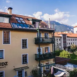 Riedz Innsbruck- Zentrales Apartmenthaus Mit Gruener Oase Austria