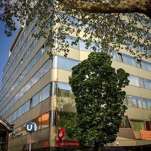4* Szálloda Simm's - Cityhotel Next To Metro U3