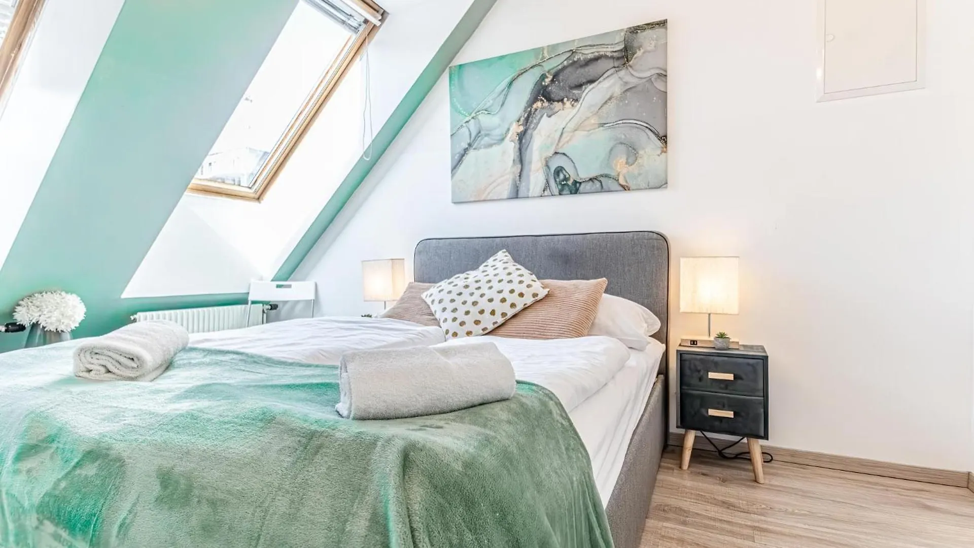 Hauptbahnhof Boutique Rooms - Virtual Reception & Self-Checkin Viyana 2*,
