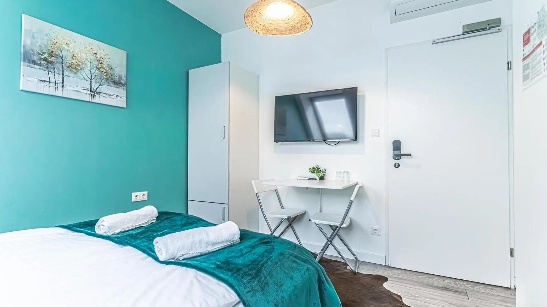 Hauptbahnhof Boutique Rooms - Virtual Reception & Self-Checkin Viyana Otel