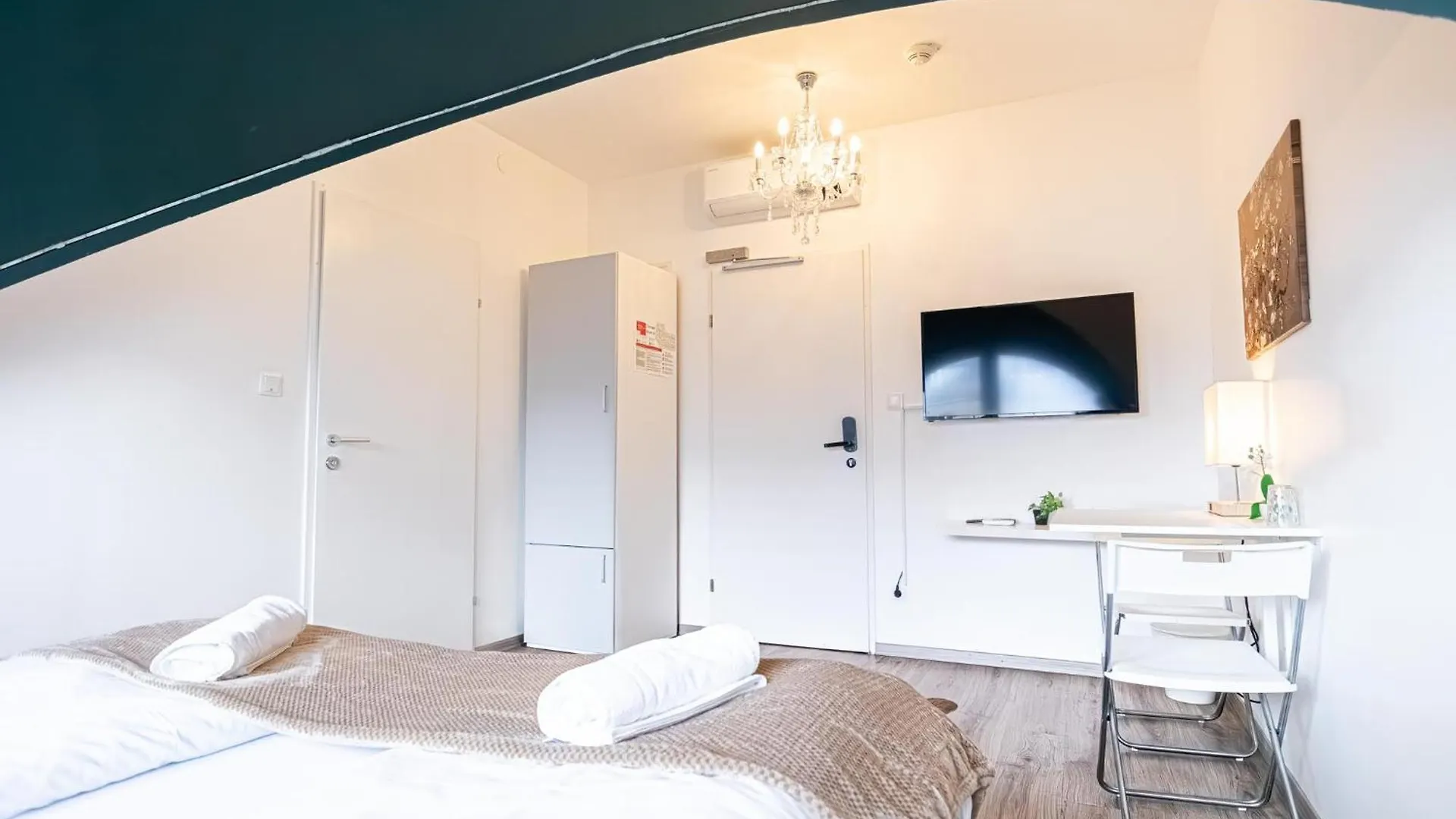 Hauptbahnhof Boutique Rooms - Virtual Reception & Self-Checkin Viyana Otel
