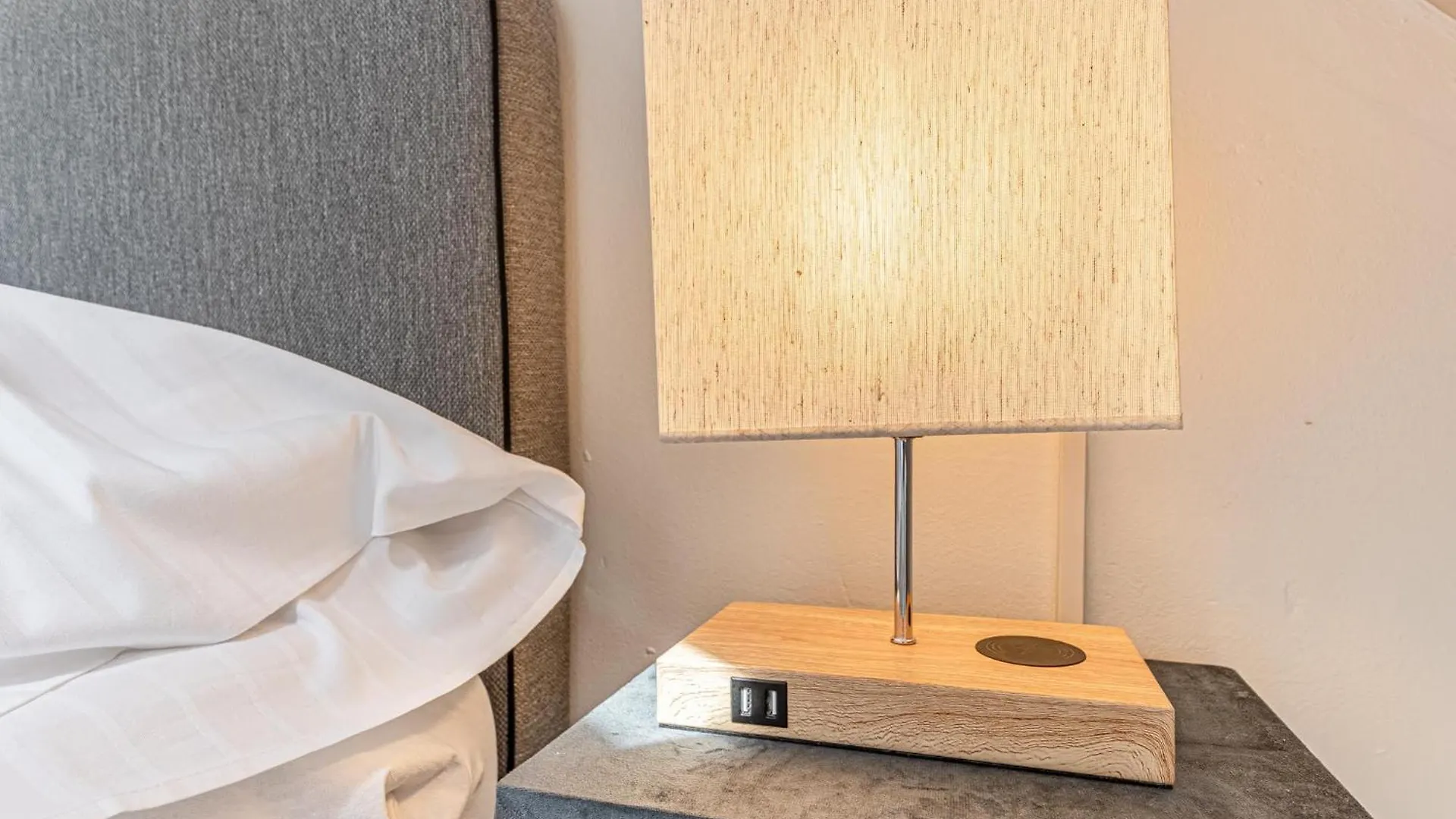 Hauptbahnhof Boutique Rooms - Virtual Reception & Self-Checkin Viyana 2*,